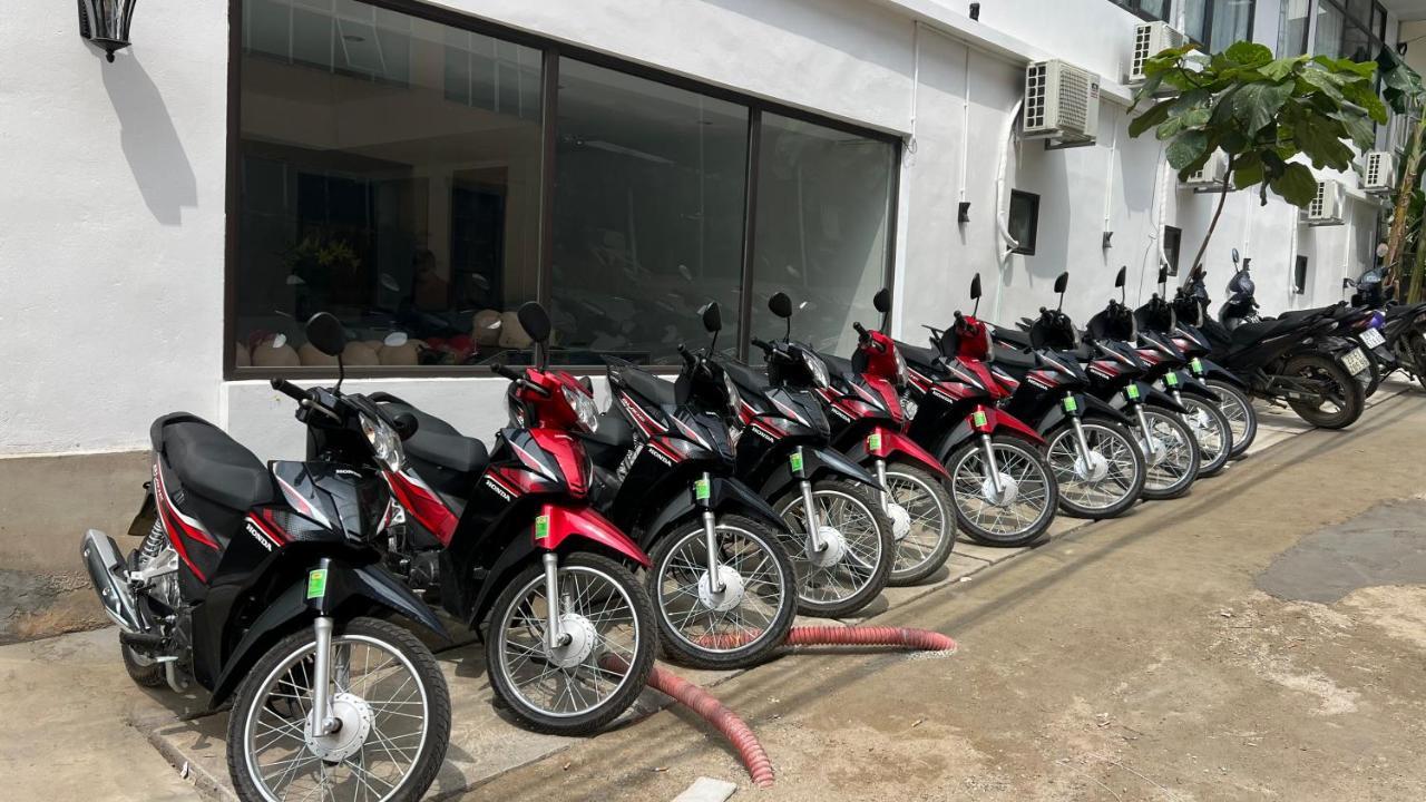 Ha Giang Lotus Hostel Motorbikes Tours Buitenkant foto